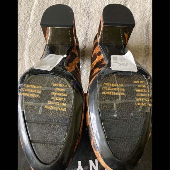 💴Sold💴 
DKNY Corrie Leopard Calf Hair Pump, Size 7.5 - Picture 10 of 12